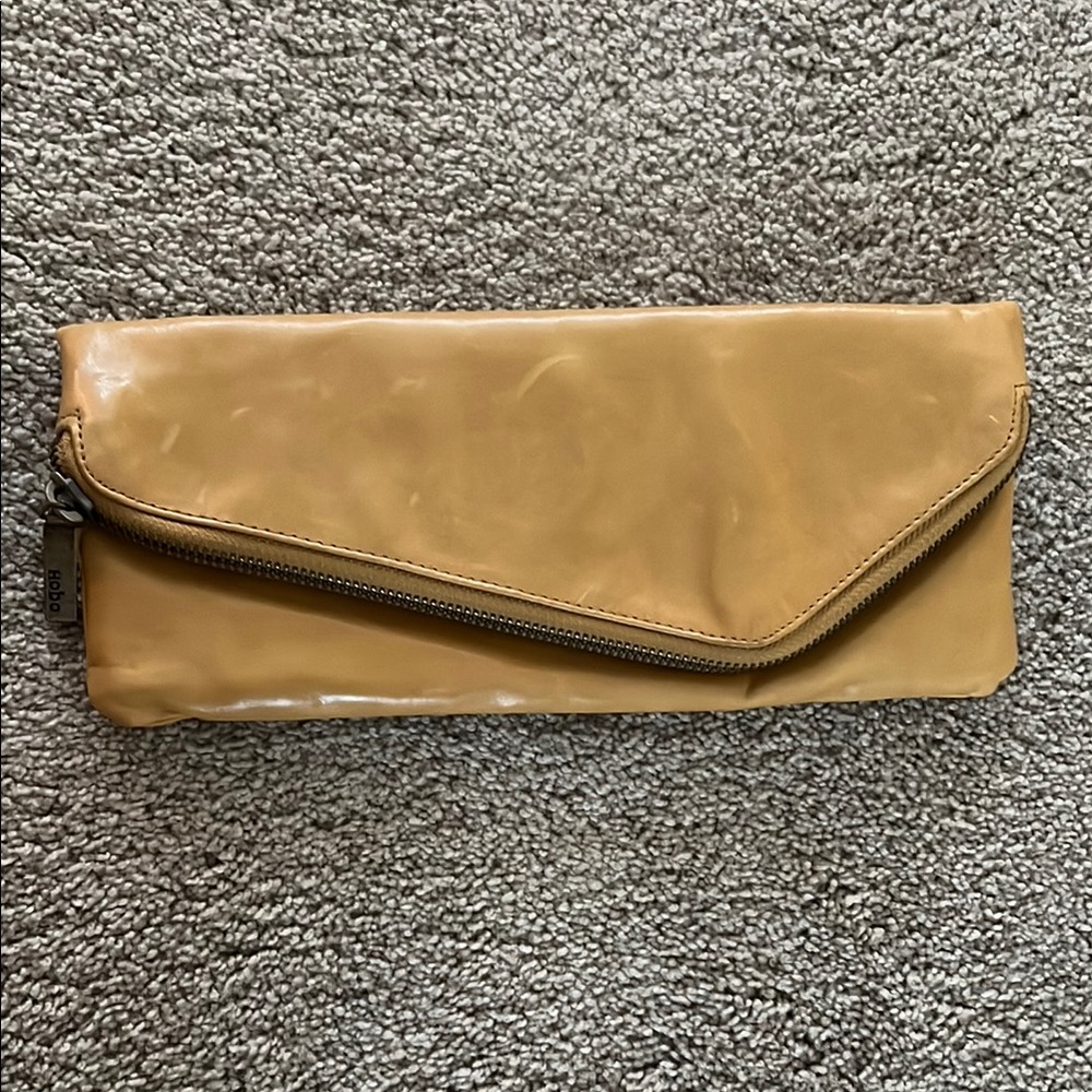 HOBO Clutch